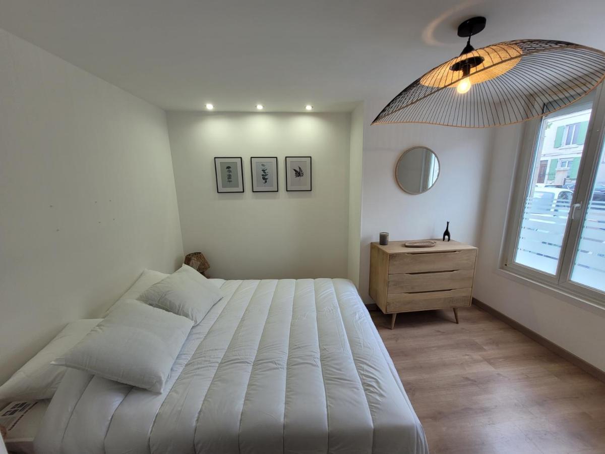 Sublime T3 Apartment Сен Дизие Екстериор снимка